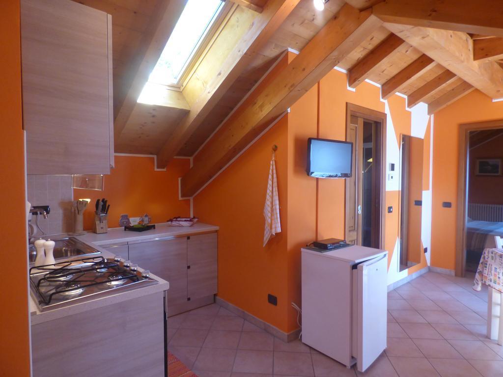 Casale Fe-Wo - Appartamenti Con Vista Lago 卡尼洛瑞维拉 外观 照片
